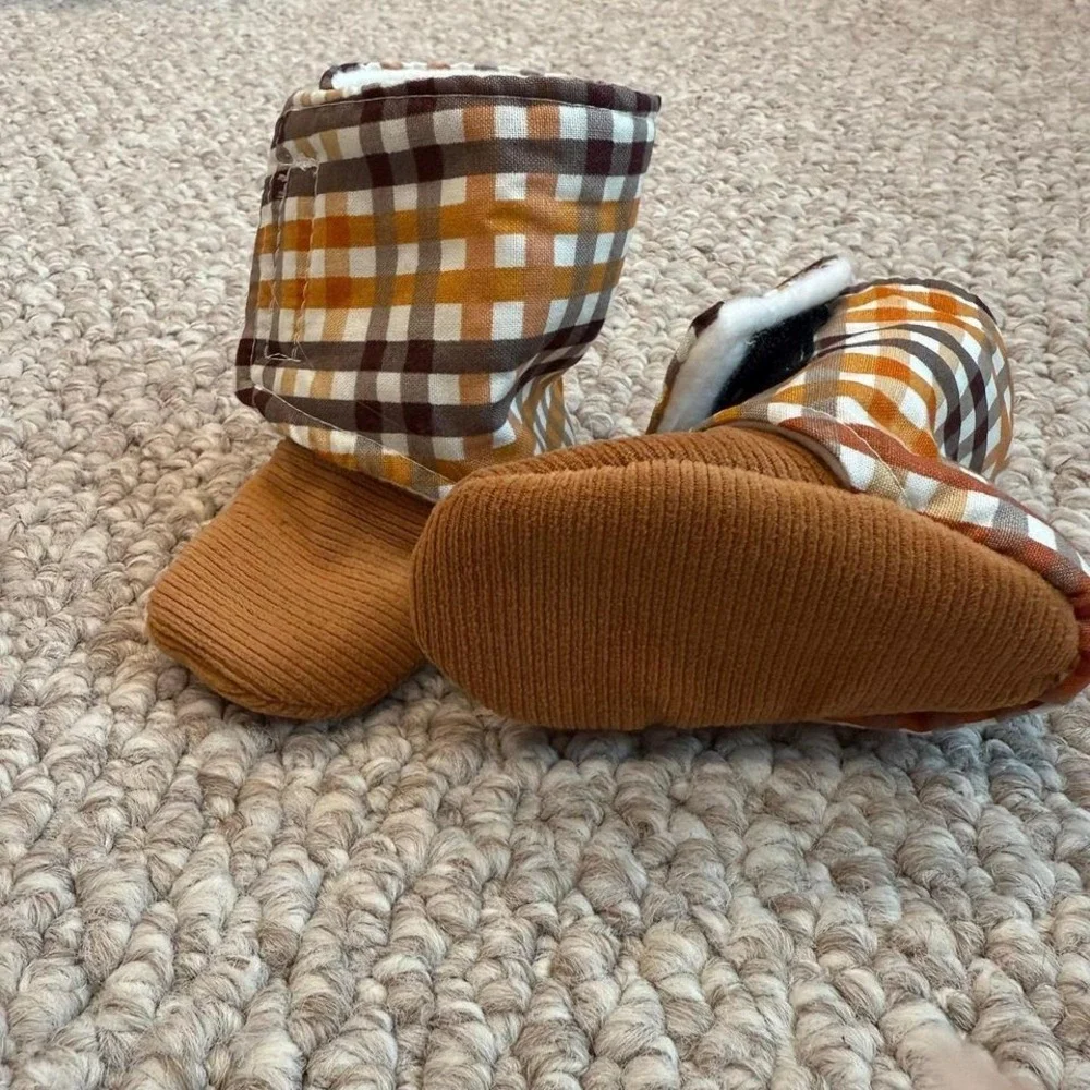 Baby Boy Booties Size‎ 0-6 Months
